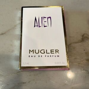 Alien Muglar way de parfum 1.2 mL 0.04 FL OZ perfume sample